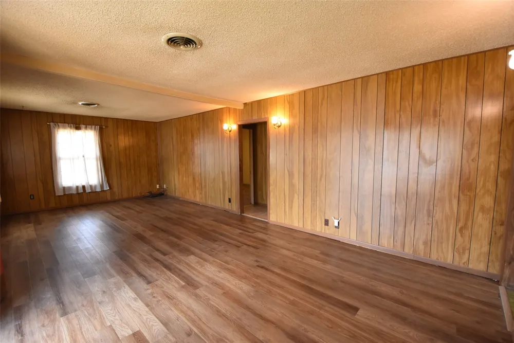 820 University Street Seminole, OK 74868