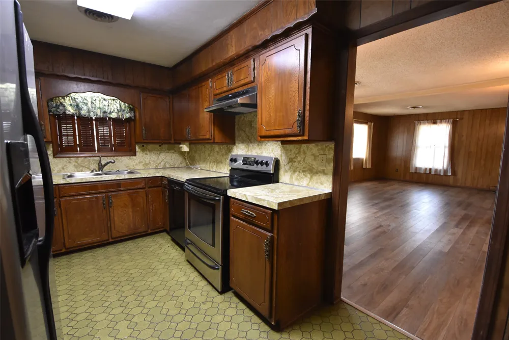 820 University Street Seminole, OK 74868