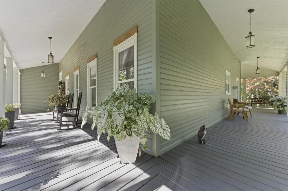 16142 State Highway 72 Highway Coweta, OK 74429