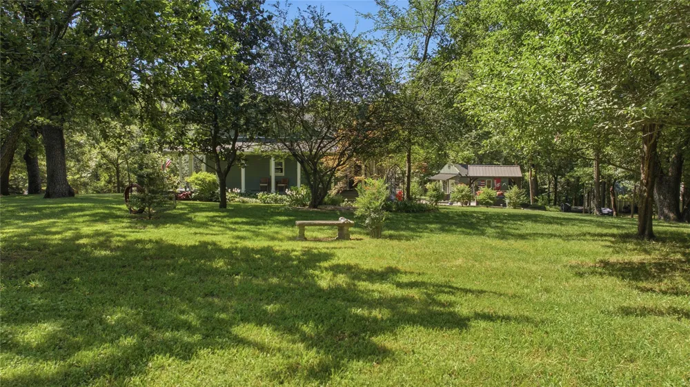 16142 State Highway 72 Highway Coweta, OK 74429