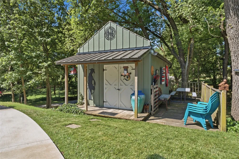 16142 State Highway 72 Highway Coweta, OK 74429