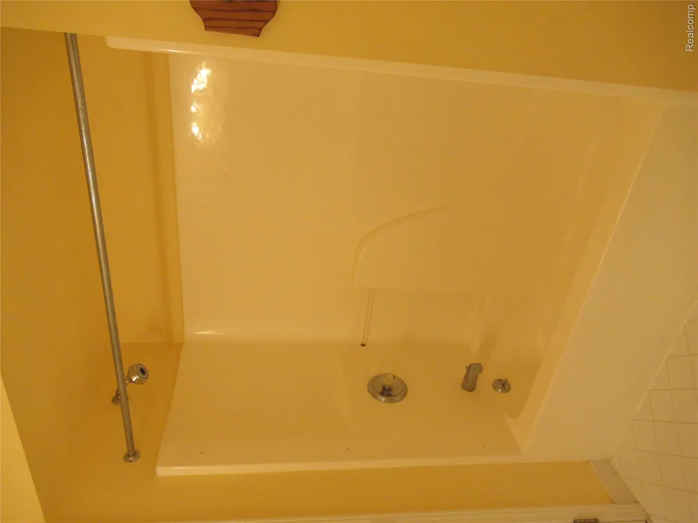 62341 Arlington Circle #3 South Lyon City, MI 48178