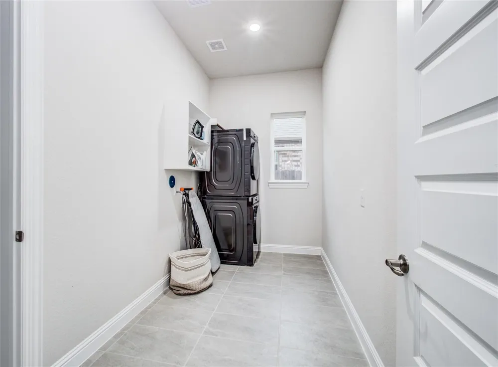 2356 Seaglass Katy, TX 77493