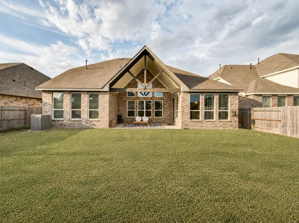 2356 Seaglass Katy, TX 77493