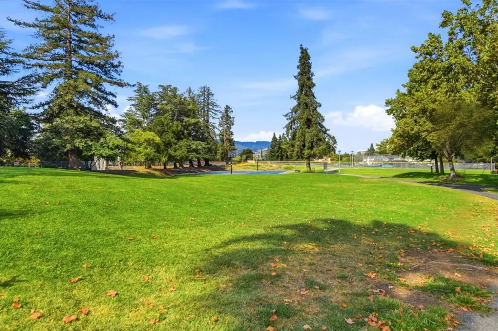 10327 Cold Harbor Avenue Cupertino, CA 95014