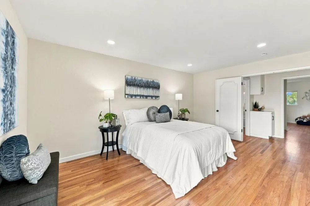 10327 Cold Harbor Avenue Cupertino, CA 95014