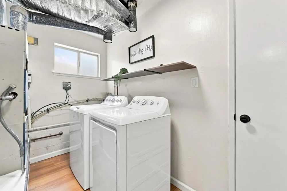 10327 Cold Harbor Avenue Cupertino, CA 95014