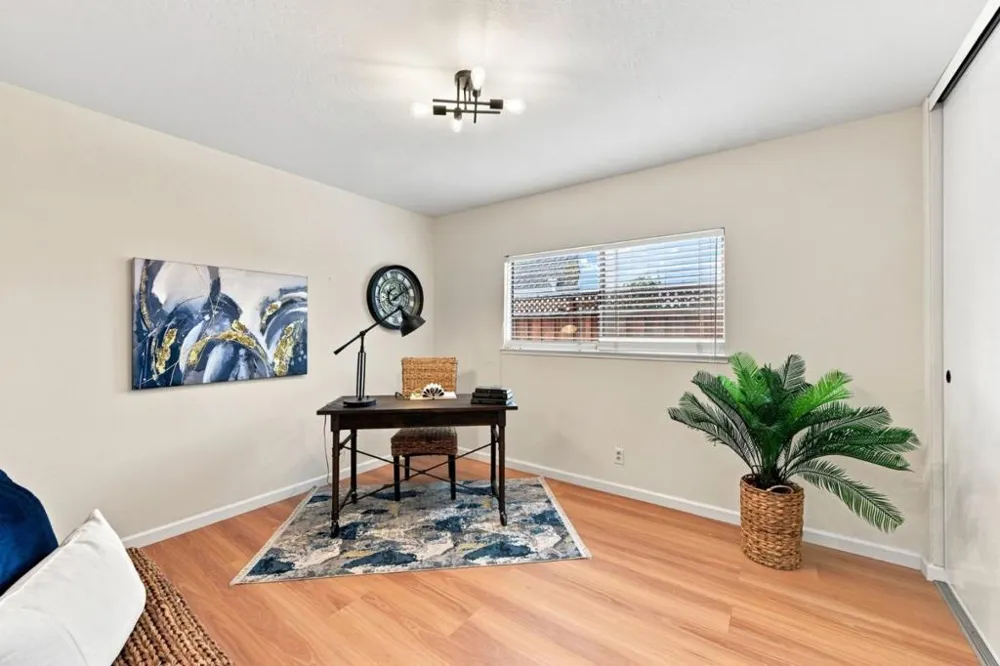 10327 Cold Harbor Avenue Cupertino, CA 95014