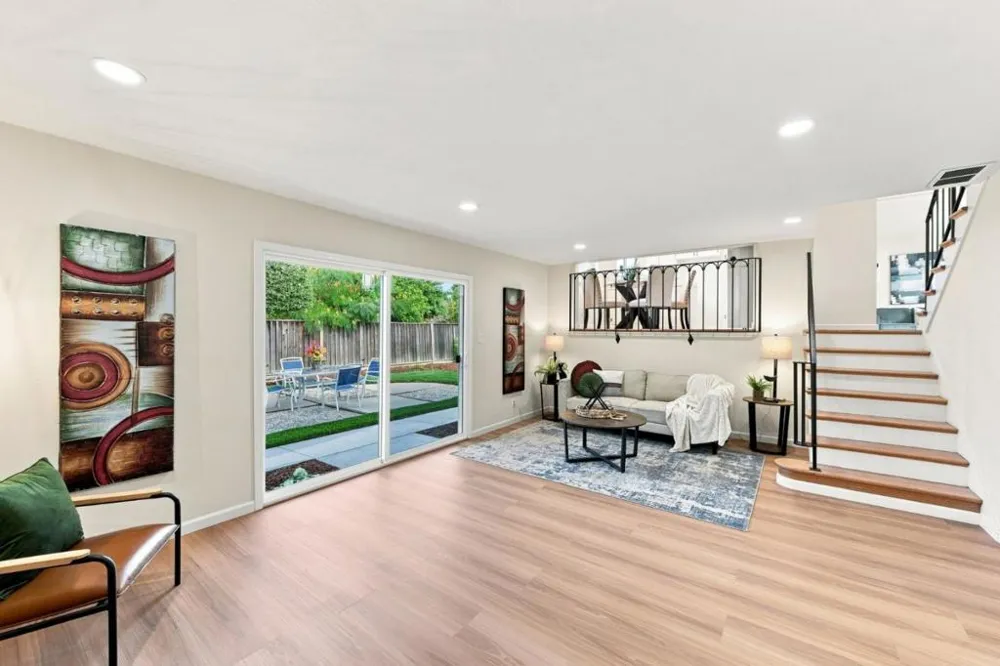 10327 Cold Harbor Avenue Cupertino, CA 95014