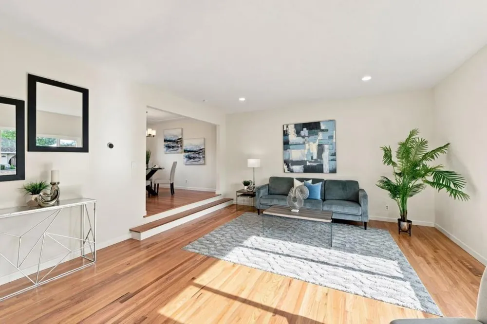 10327 Cold Harbor Avenue Cupertino, CA 95014