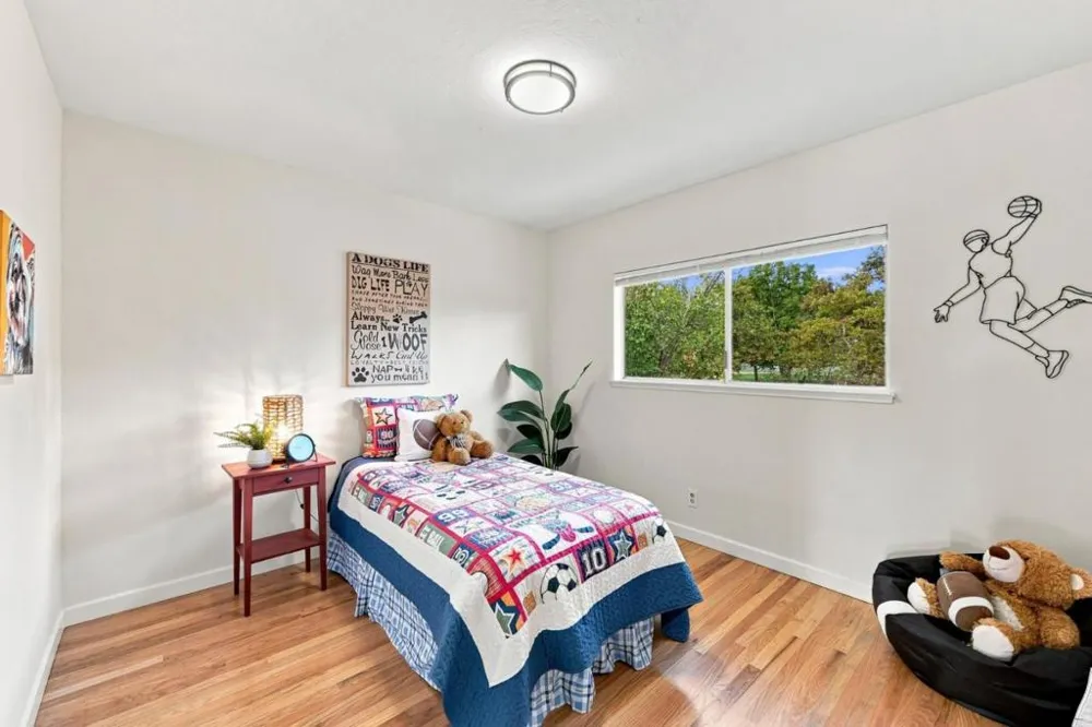 10327 Cold Harbor Avenue Cupertino, CA 95014