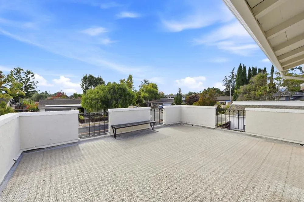 10327 Cold Harbor Avenue Cupertino, CA 95014
