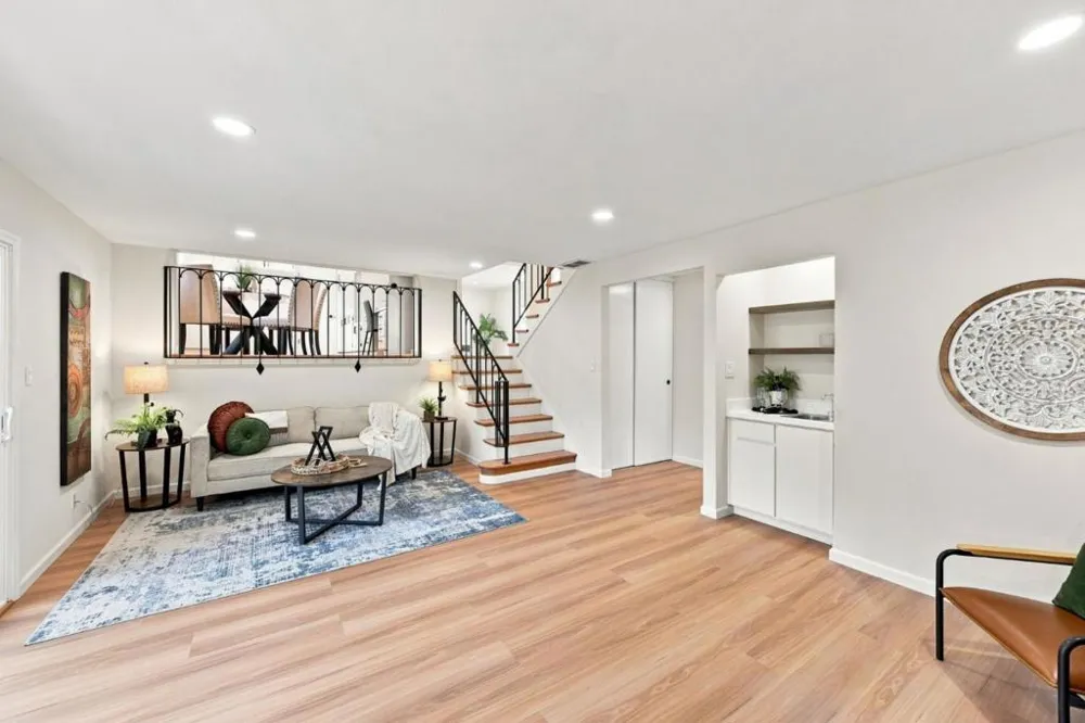 10327 Cold Harbor Avenue Cupertino, CA 95014