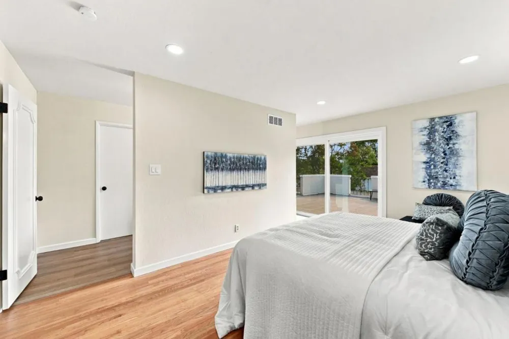 10327 Cold Harbor Avenue Cupertino, CA 95014