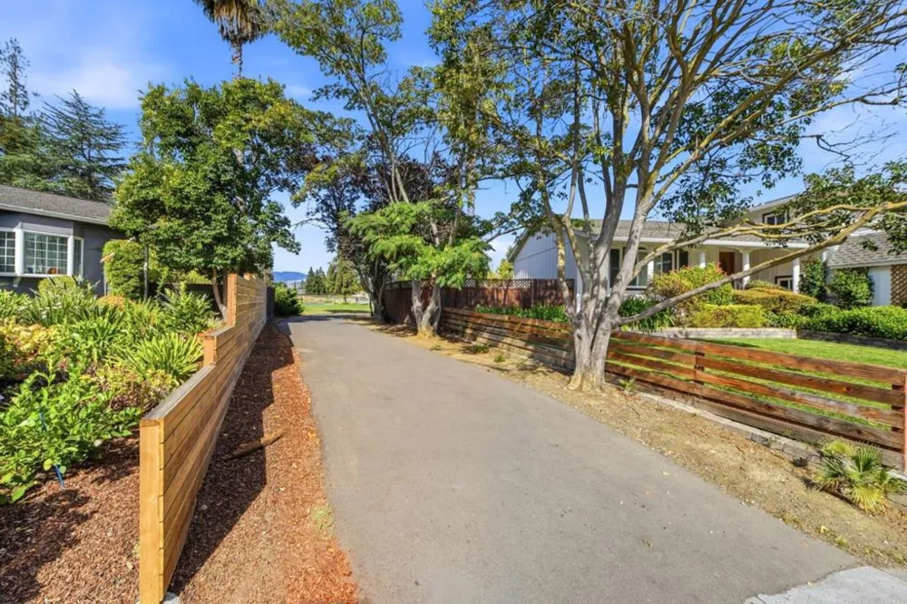 10327 Cold Harbor Avenue Cupertino, CA 95014