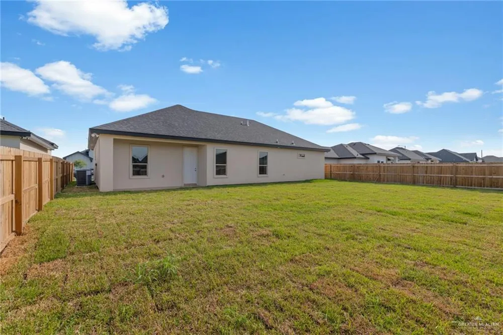 2801 E Comal Drive Edinburg, TX 78542