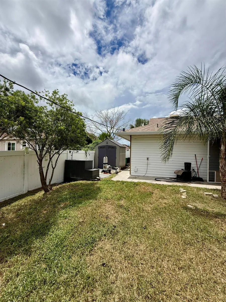637 SW GRANADEER STREET Port St. Lucie, FL 34983