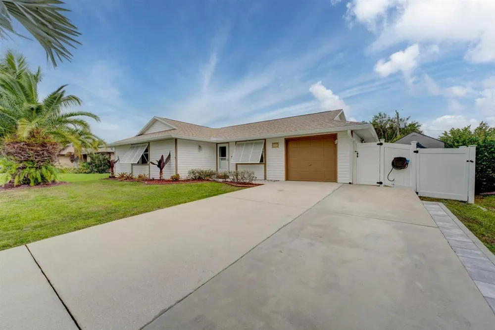 637 SW GRANADEER STREET Port St. Lucie, FL 34983