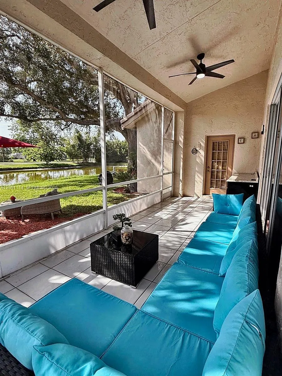 8976 Shoal Creek Ln #8976 Boynton Beach, FL 33472