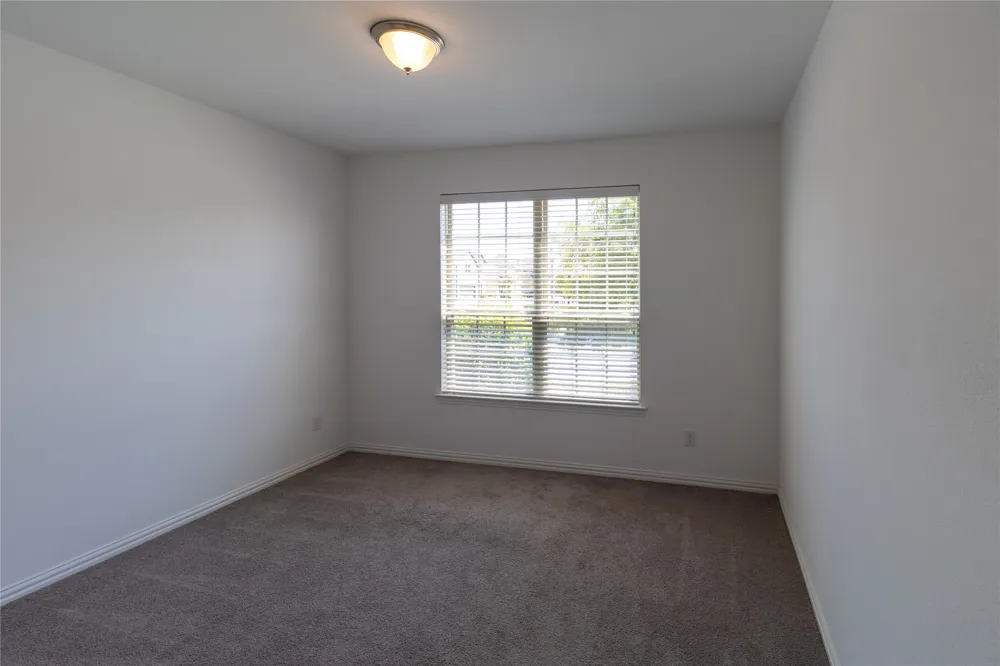 5613 Breezy Drive Celina, TX 75009