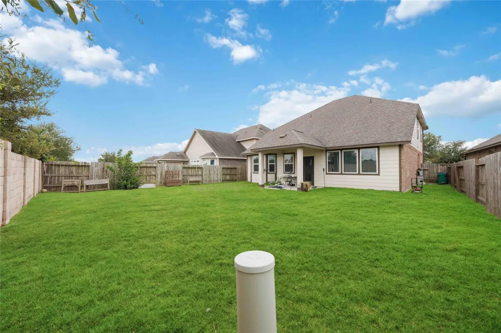 10601 Clouds Rest Drive Arcola, TX 77583