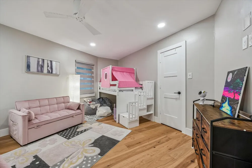 8518 Westview Drive Houston, TX 77055