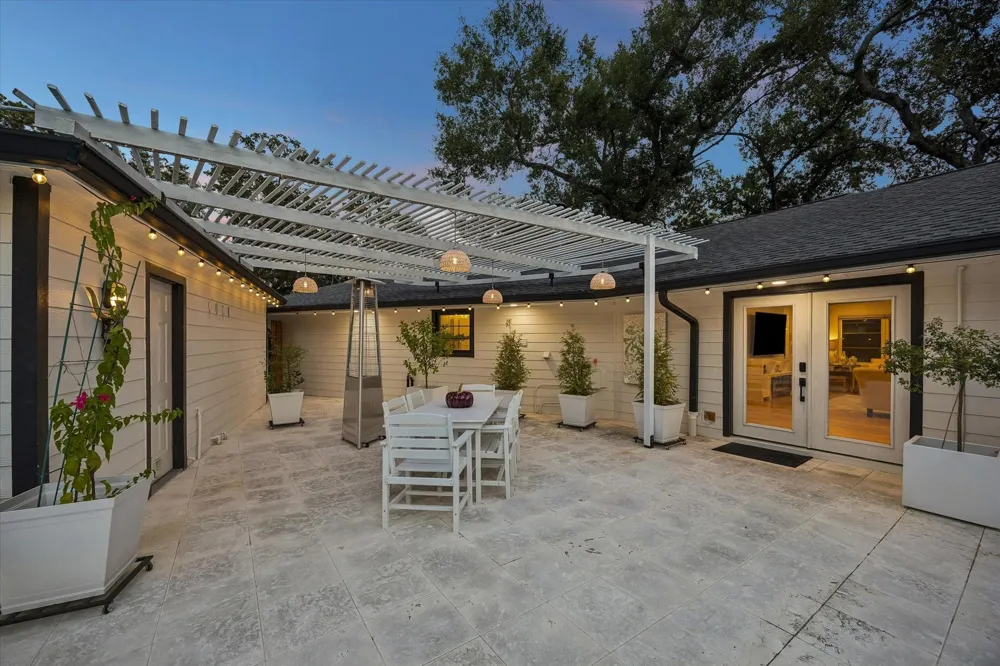 8518 Westview Drive Houston, TX 77055