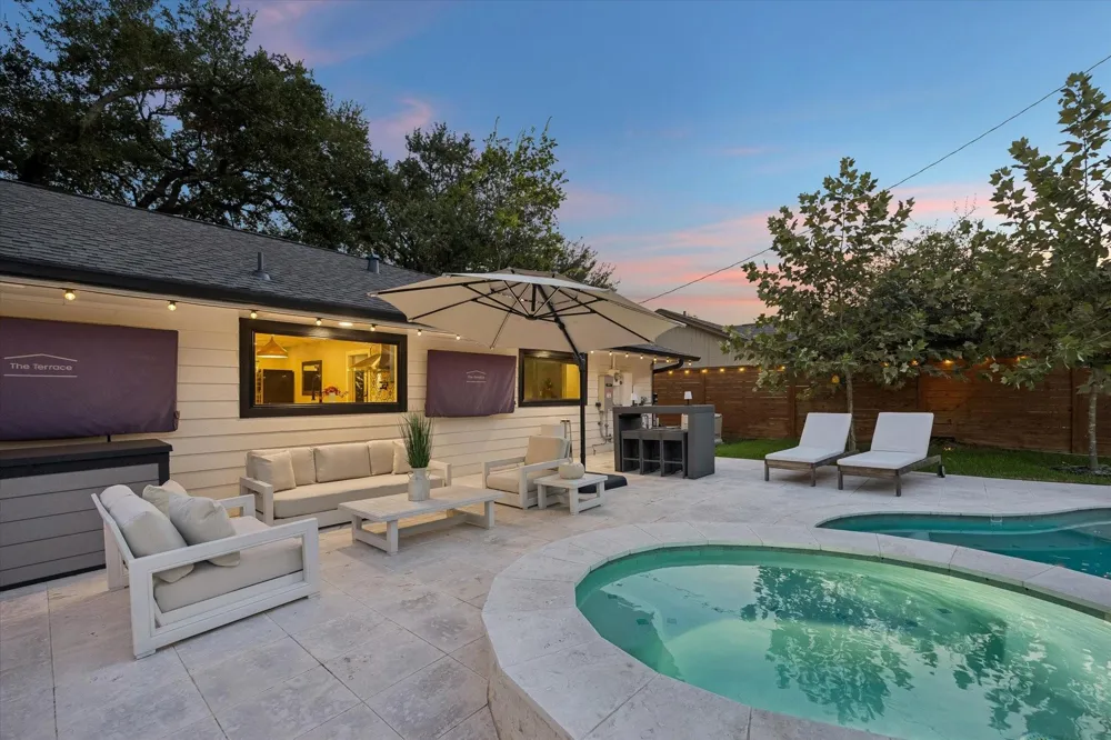 8518 Westview Drive Houston, TX 77055