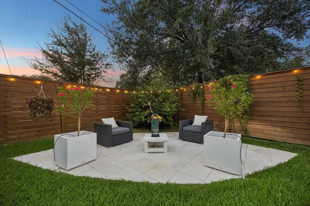 8518 Westview Drive Houston, TX 77055