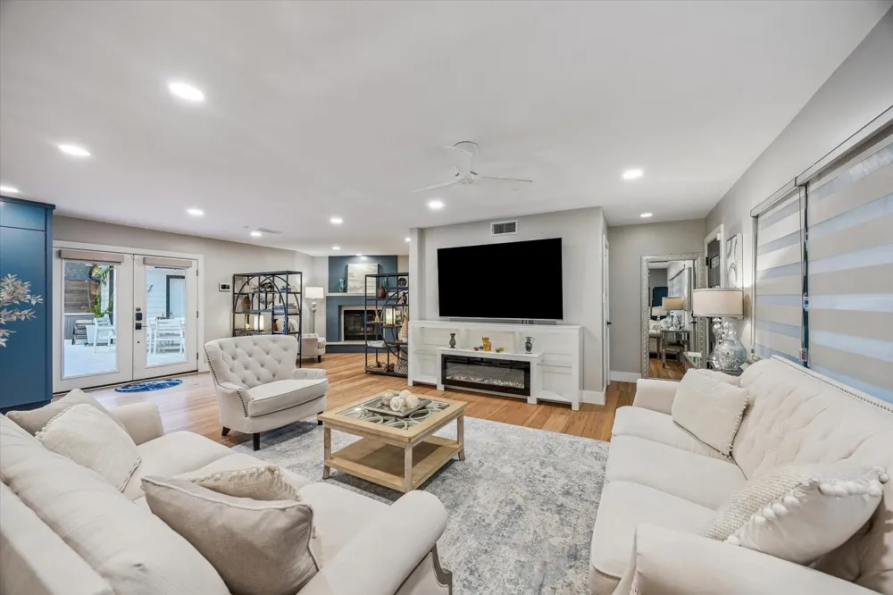8518 Westview Drive Houston, TX 77055