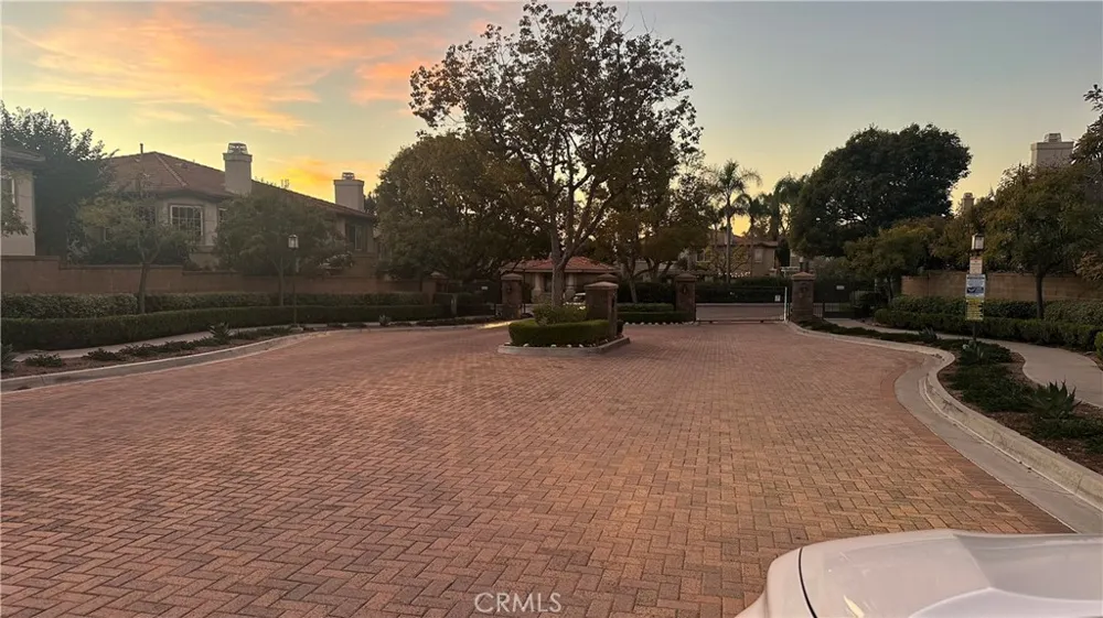 449 RIDGEWAY Irvine, CA 92620