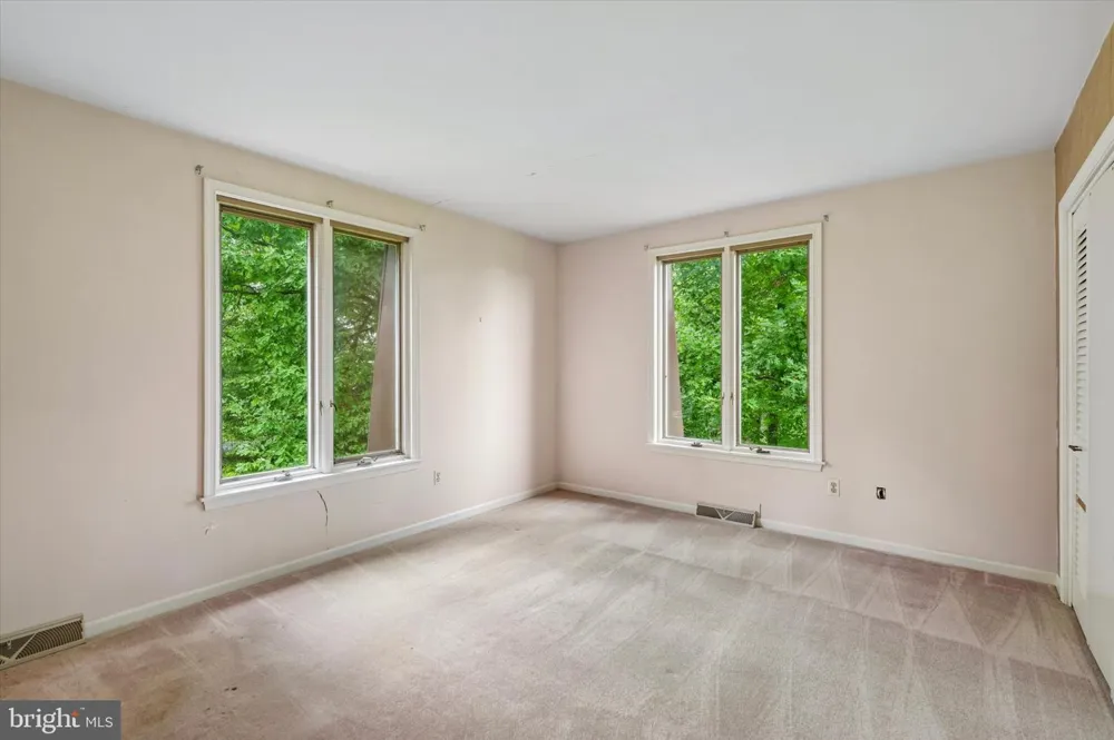 1132 TINKERHILL LANE Malvern, PA 19355
