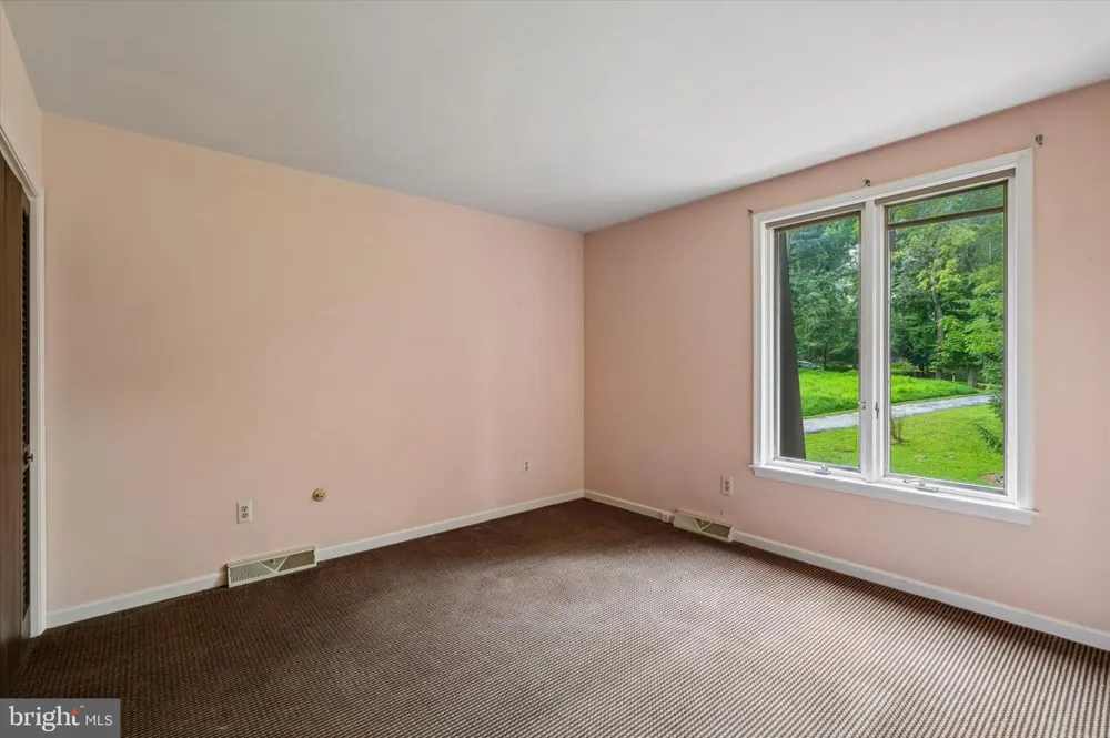 1132 TINKERHILL LANE Malvern, PA 19355