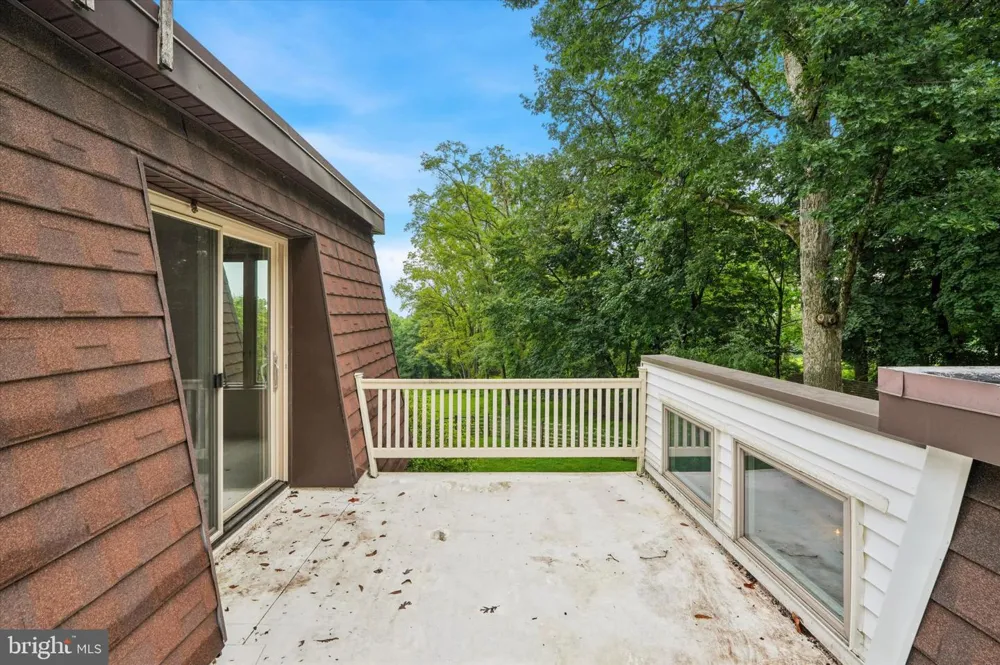 1132 TINKERHILL LANE Malvern, PA 19355