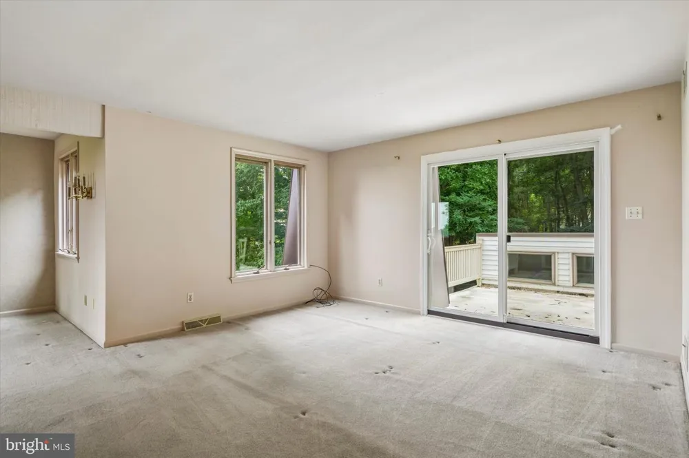 1132 TINKERHILL LANE Malvern, PA 19355