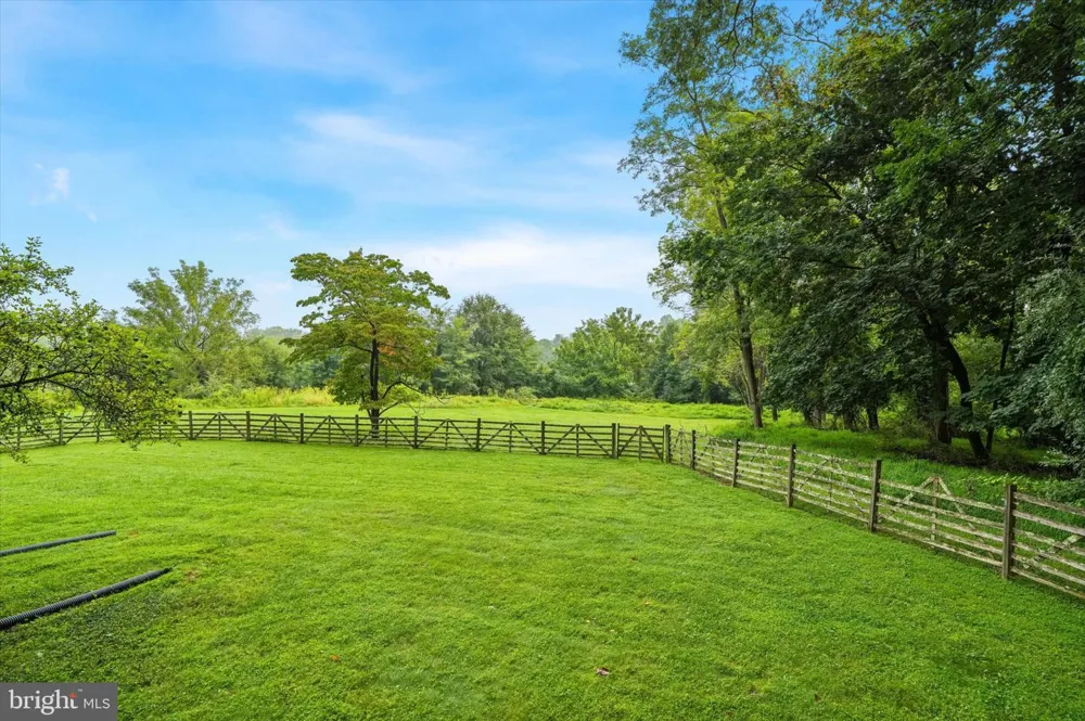 1132 TINKERHILL LANE Malvern, PA 19355