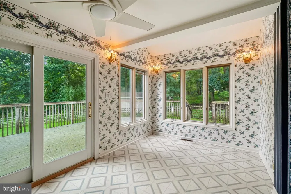 1132 TINKERHILL LANE Malvern, PA 19355