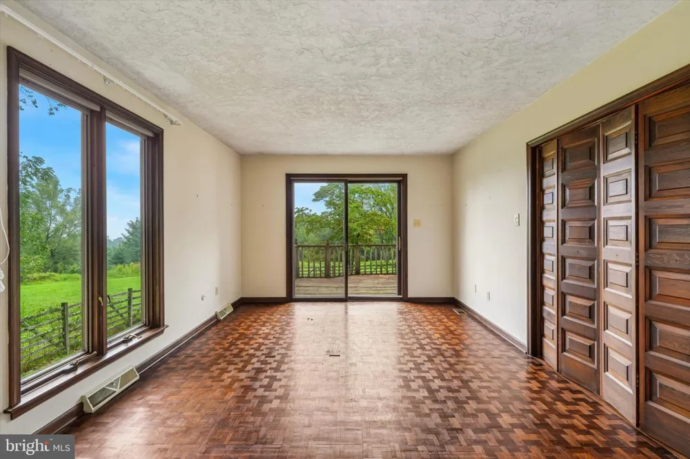 1132 TINKERHILL LANE Malvern, PA 19355