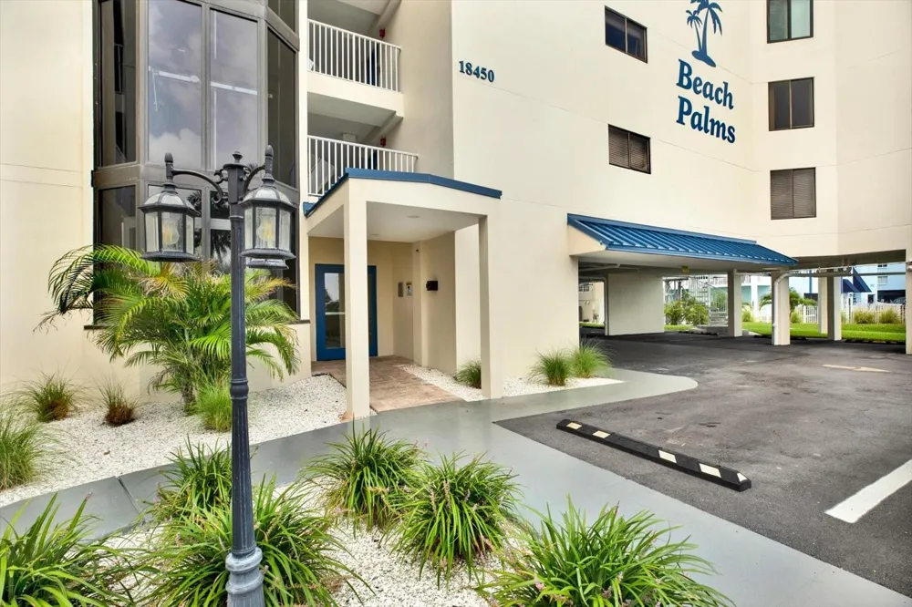 18450 GULF BOULEVARD #213 Indian Shores, FL 33785