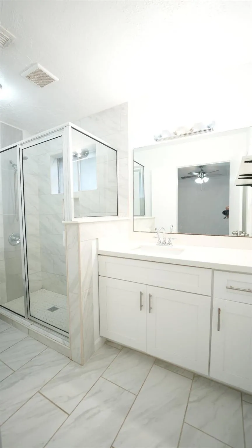 8615 Brookren Circle Houston, TX 77072
