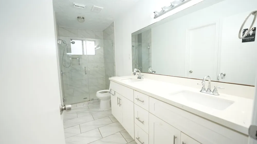 8615 Brookren Circle Houston, TX 77072