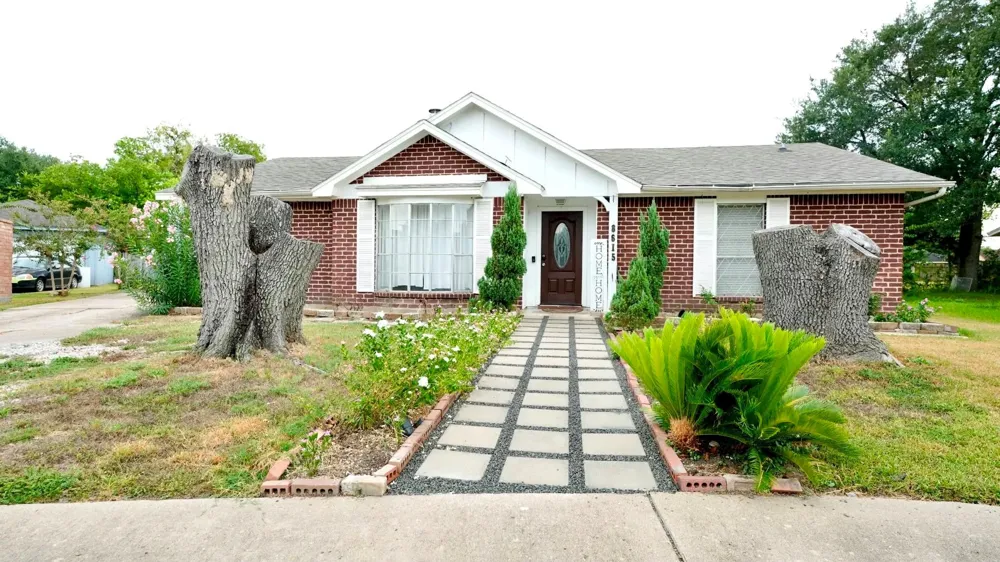 8615 Brookren Circle Houston, TX 77072