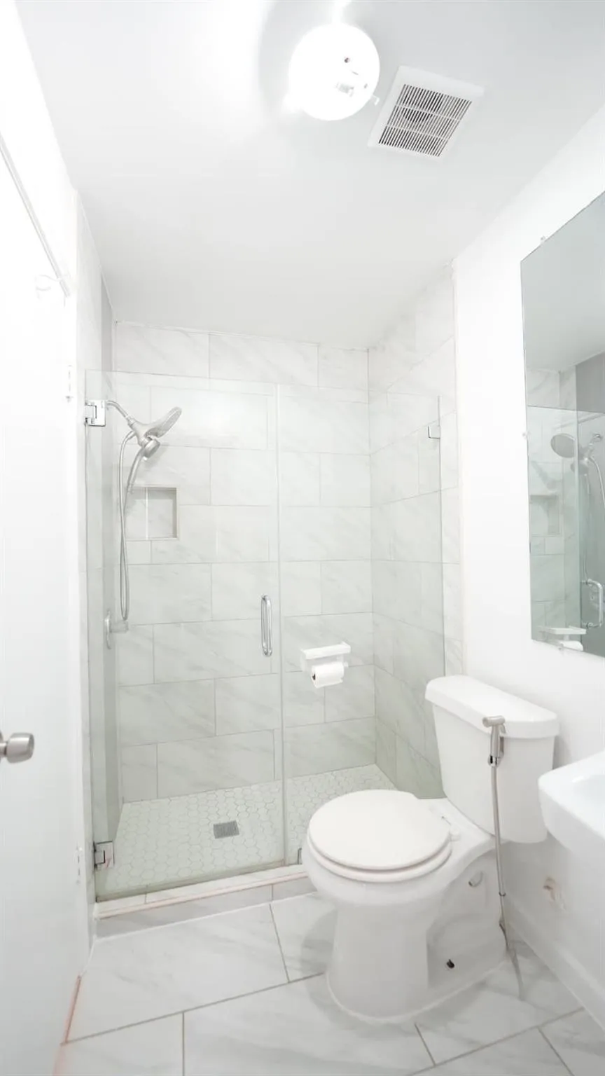 8615 Brookren Circle Houston, TX 77072