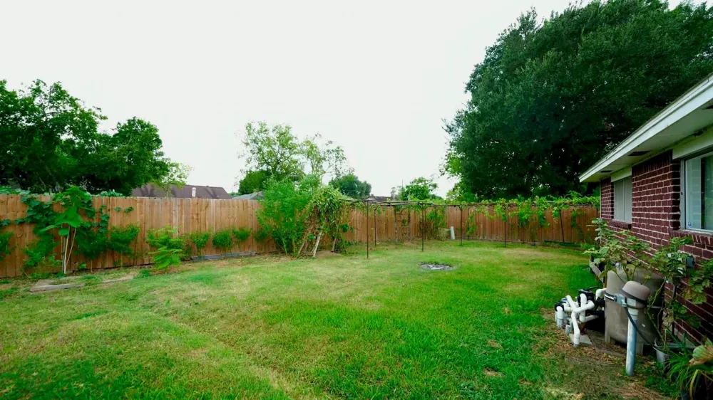 8615 Brookren Circle Houston, TX 77072