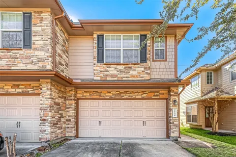 2748 Maybrook Hollow Lane