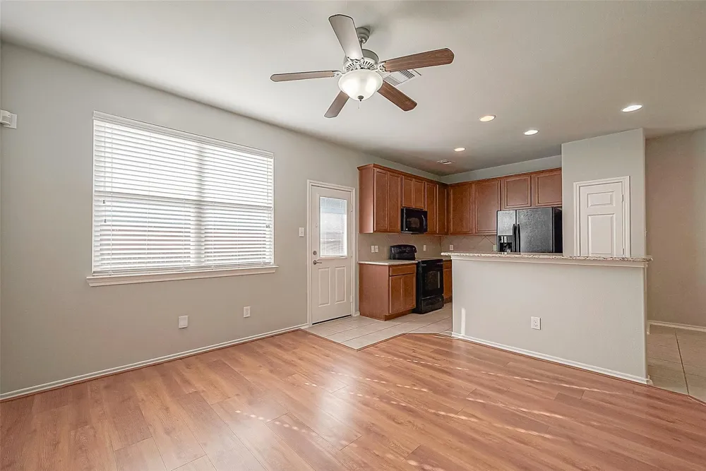 2748 Maybrook Hollow Lane Houston, TX 77047