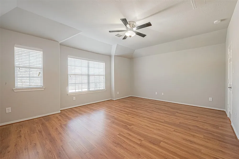 2748 Maybrook Hollow Lane Houston, TX 77047