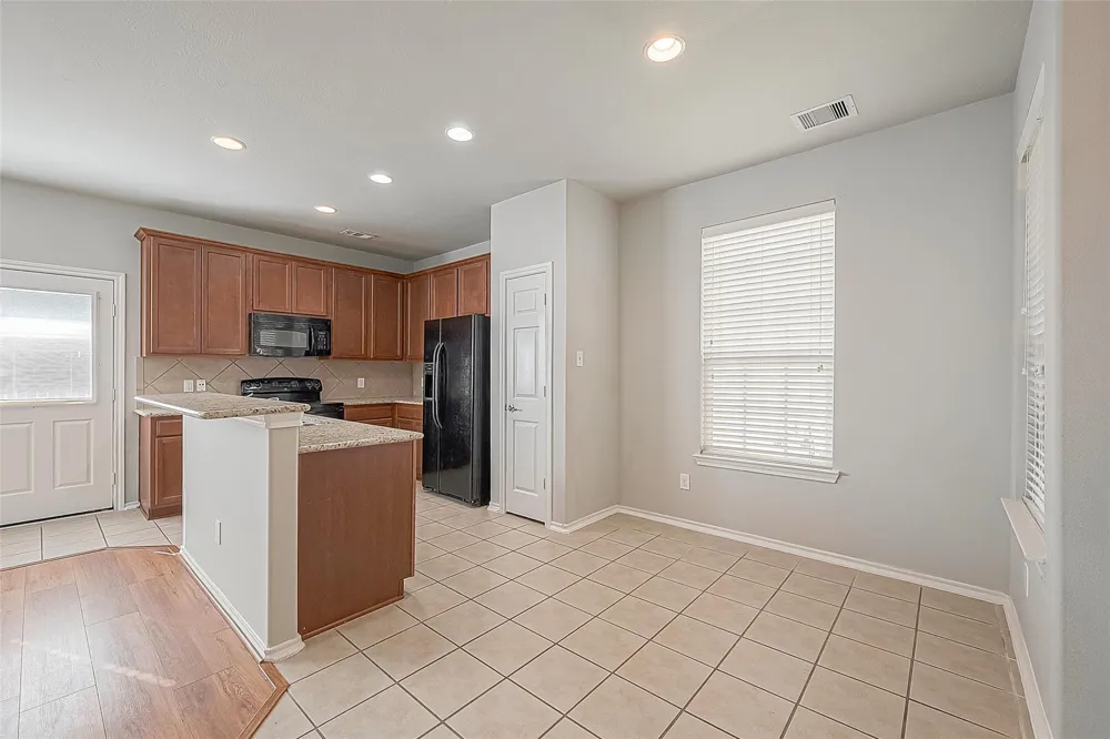 2748 Maybrook Hollow Lane Houston, TX 77047