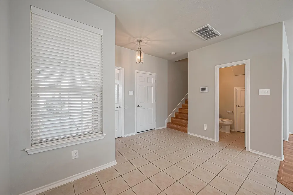 2748 Maybrook Hollow Lane Houston, TX 77047