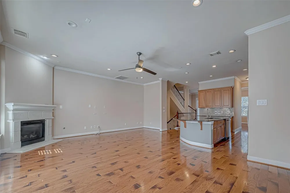 38 Islewood Boulevard The Woodlands, TX 77380